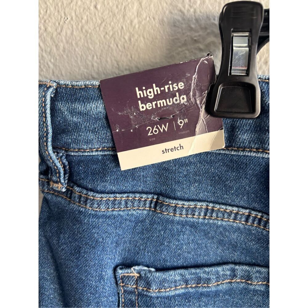 ❤️Ava & Viv Plus High Rise Denim Shorts - Picture 4 of 5